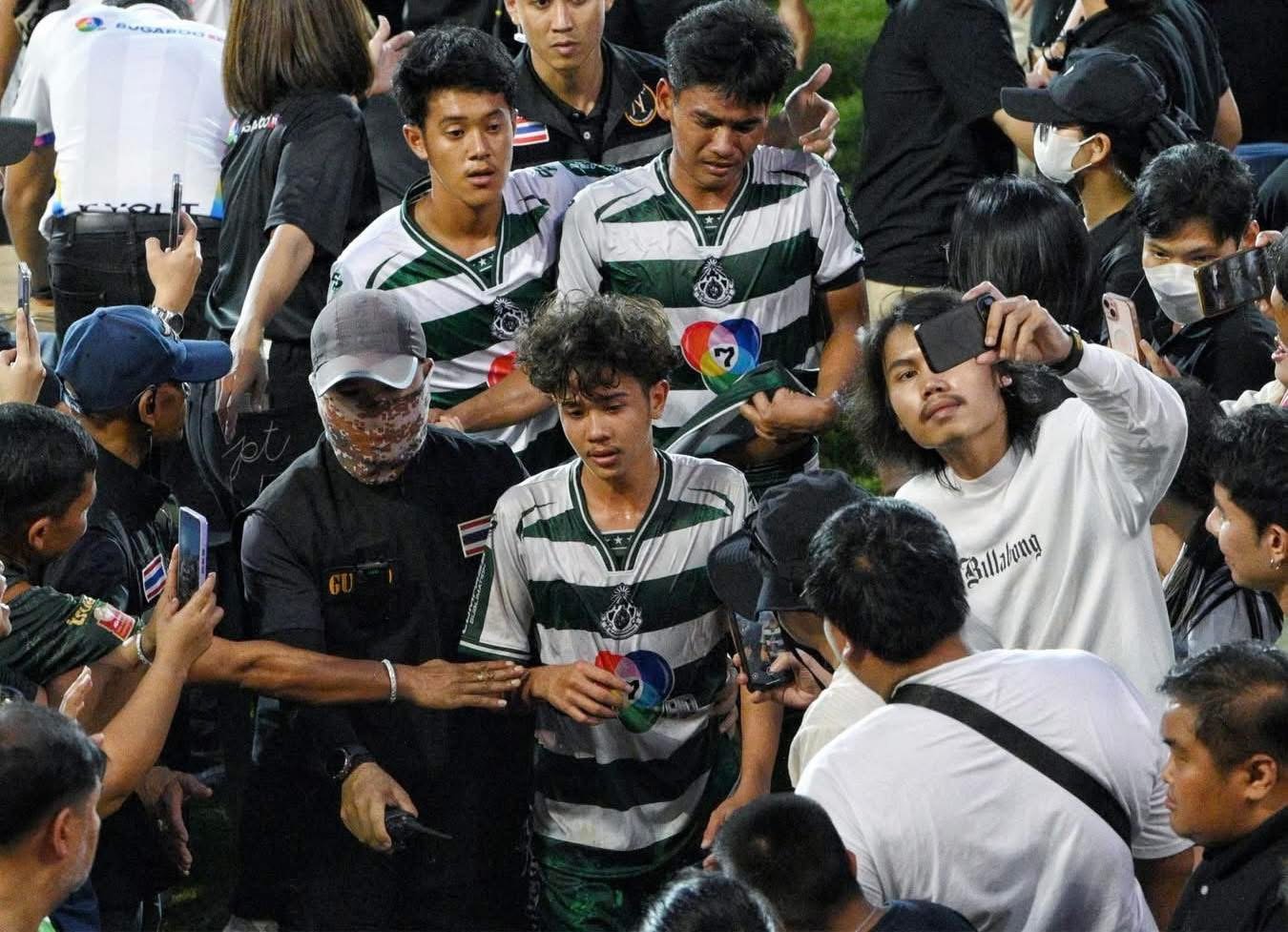 "หมอนทองวิทยา" รองแชมป์ที่ยิ่งใหญ่ คว้า "หัวใจคนทั้งชาติ" แม้พ่ายศึก "บอล 7 สี" 2568 พร้อมถอดบทเรียนสำคัญ และหาทางออกสู่การพัฒนาฟุตบอลอย่างยั่งยืน